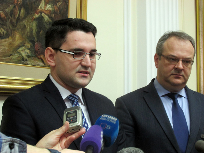 Ministri Klokić i Sertić potpisali program "Podrinje" - Foto: SRNA