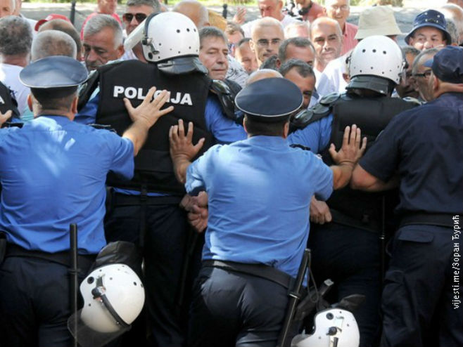 Protest radnika u Crnoj Gori (foto: vijesti.me) - 