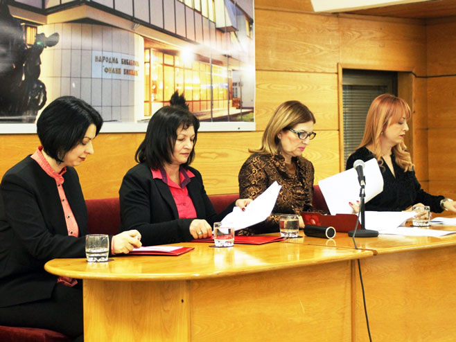 Izabrana predsjednica i rukovodstvo Aktiva žena SNSD Bijeljina (foto: http://snsd-bijeljina.org) - 