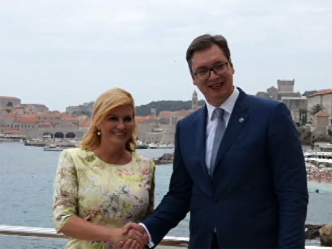 Aleksandar Vučić i Kolinda Grabar Kitarović - Foto: Screenshot
