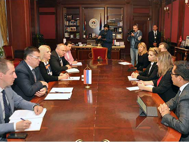 Željka Cvijanović i Svjetska banka (Foto: http://www.vladars.net) - 