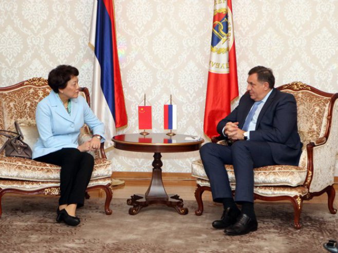 Predsjednik Republike Srpske razgovarao sa ambasadorkom Narodne Republike Kine u BiH - Foto: RTRS