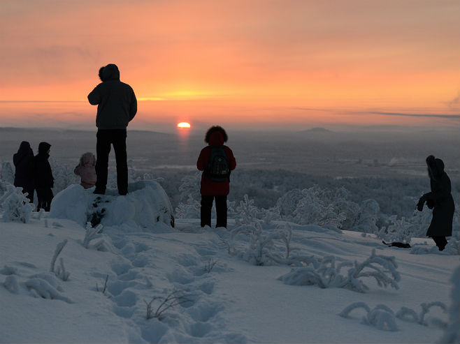 Murmansk: Prvi izlazak sunca poslije 40 dana (Foto: SERGEY ERMOKHIN) - 