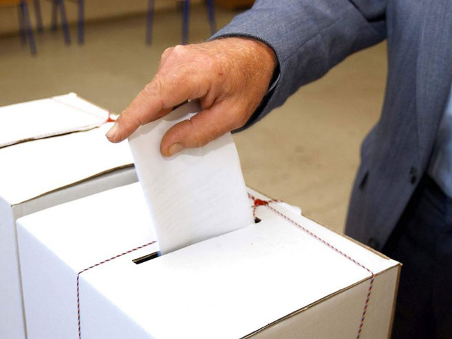 Glasačka kutija (foto: opcija.net) - 