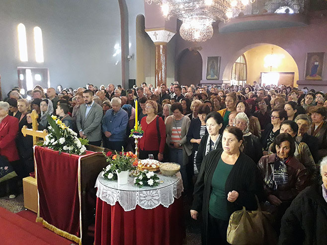 Gradiška - Sveta liturgija - Foto: SRNA