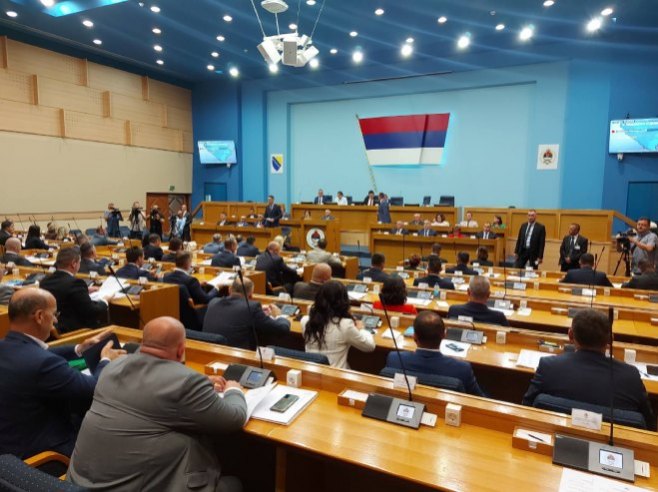 Parlament usvojio Izborni zakon Republike Srpske (VIDEO)