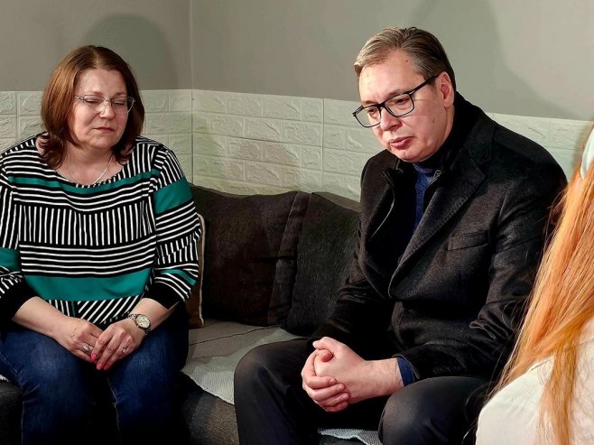 Aleksandar Vučić, posjeta Mariji i Anđelki Tošović (foto: instagram.com/buducnostsrbijeav) - 