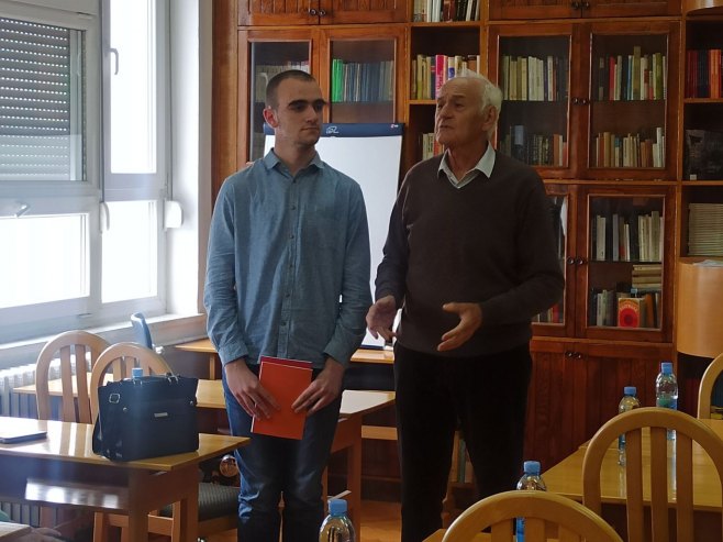Vuk Јanković i prof. Vladimir Stojanović - Foto: RTRS