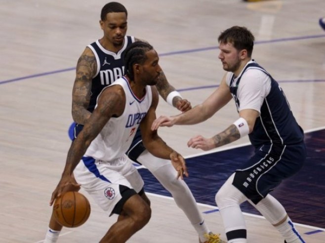 NBA utakmica, Los Anđeles Klipers - Dalas Maveriks (foto:  EPA-EFE/ADAM DAVIS SHUTTERSTOCK OUT) - 